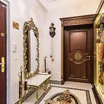 17B Old Апартаменти Бухарест