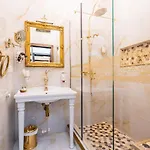 17B Old * Бухарест