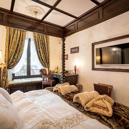 Private Museum With Antique Decor Bucharest