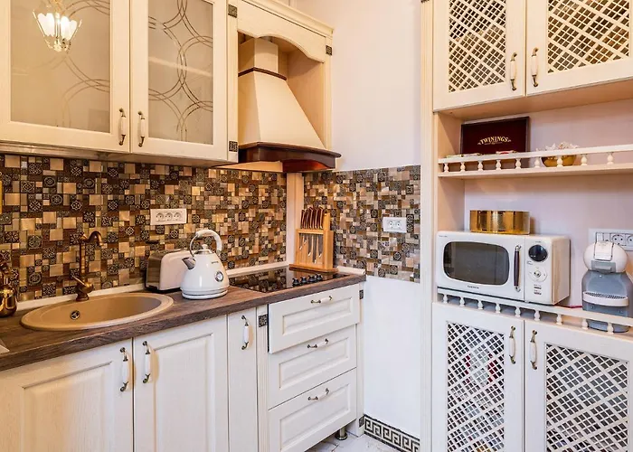 Apartman Private Museum With Antique Decor *