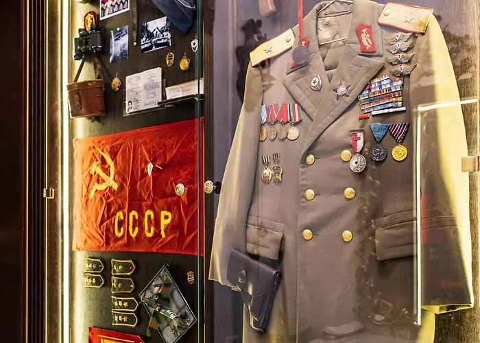 Апартаменти Private Museum With Antique Decor Бухарест