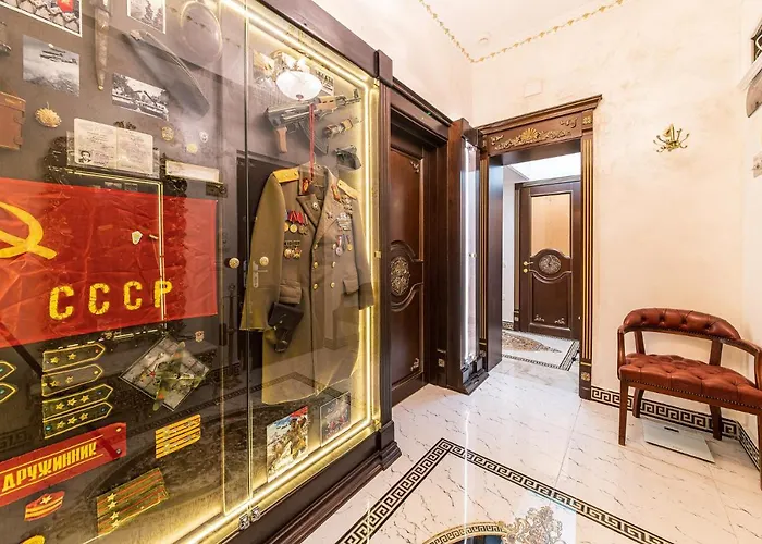 Private Museum With Antique Decor Apartamento Bucareste